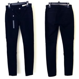 BLANK NYC Black Spray-On Skinny Jeans New